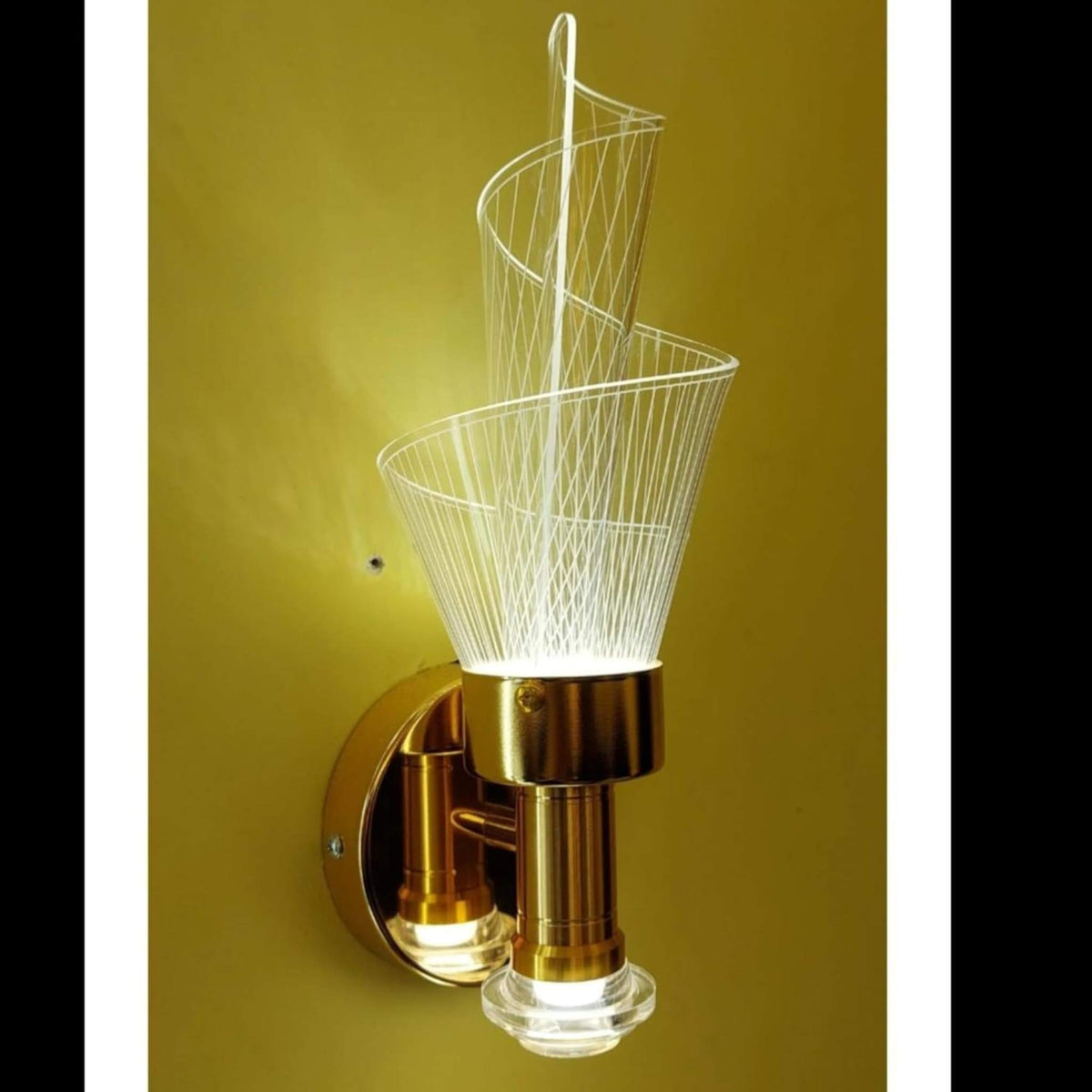 Modern Crystal Wall Light | LED Decorative Wall Sconce Lamp | Luxury Golden Finish Indoor Lighting Fixture for Living Room, Bedroom, Hallway